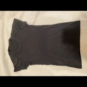 Lululemon swiftly tech short sleeve